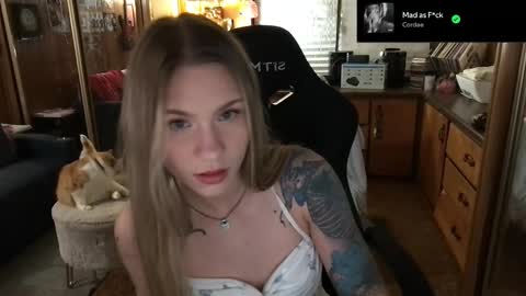 Snapshot of incognitoqueen chatting on February 2025 07:21:01 AM Carter online show from February 2025 07:21:01 AM