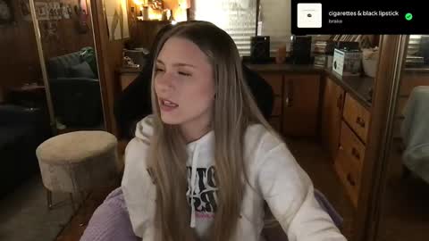 Snapshot of incognitoqueen chatting on March 2025 04:30:02 AM Carter online show from March 2025 04:30:02 AM