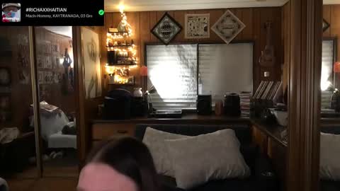 Snapshot of incognitoqueen chatting on October 2025 08:01:01 AM Carter online show from October 2025 08:01:01 AM