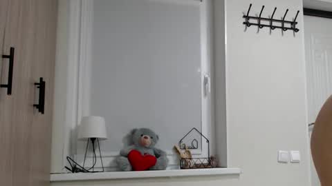 Snapshot of increible_della chatting on October 2025 05:19:01 PM Della online show from October 2025 05:19:01 PM