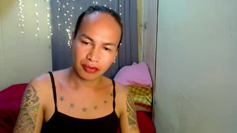 Snapshot of indaypakay_ts chatting on December 2024 02:03:02 AM Pakay online show from December 2024 02:03:02 AM