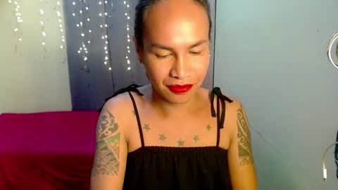 Snapshot of indaypakay_ts chatting on December 2024 07:44:01 AM Pakay online show from December 2024 07:44:01 AM
