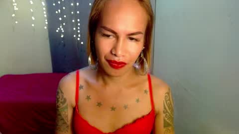 Snapshot of indaypakay_ts chatting on December 2024 06:11:02 AM Pakay online show from December 2024 06:11:02 AM