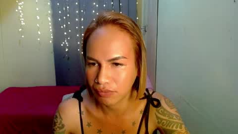 Snapshot of indaypakay_ts chatting on December 2024 10:22:02 AM Pakay online show from December 2024 10:22:02 AM