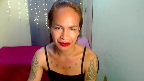 Snapshot of indaypakay_ts chatting on December 2024 10:55:02 PM Pakay online show from December 2024 10:55:02 PM