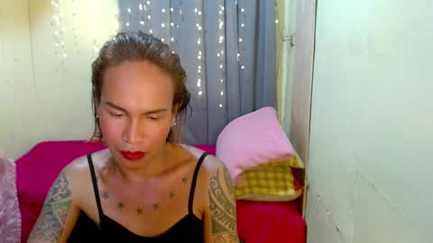 Snapshot of indaypakay_ts chatting on January 2025 06:48:02 AM Pakay online show from January 2025 06:48:02 AM