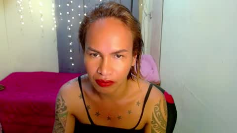 Snapshot of indaypakay_ts chatting on January 2025 08:26:02 AM Pakay online show from January 2025 08:26:02 AM
