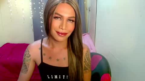 Snapshot of indaypakay_ts chatting on January 2025 03:31:01 AM Pakay online show from January 2025 03:31:01 AM
