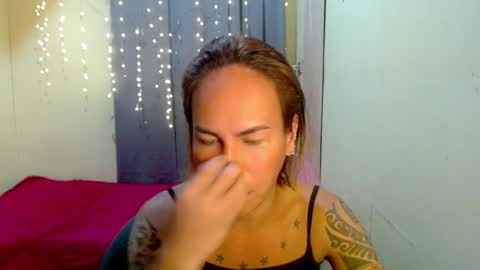 Snapshot of indaypakay_ts chatting on February 2025 03:54:02 AM Pakay online show from February 2025 03:54:02 AM