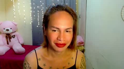 Snapshot of indaypakay_ts chatting on February 2025 05:05:02 AM Pakay online show from February 2025 05:05:02 AM