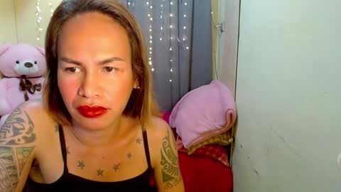 Snapshot of indaypakay_ts chatting on February 2025 08:06:01 AM Pakay online show from February 2025 08:06:01 AM