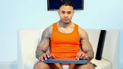 Snapshot of independent_project chatting on September 2025 01:17:01 AM Jacobo online show from September 2025 01:17:01 AM