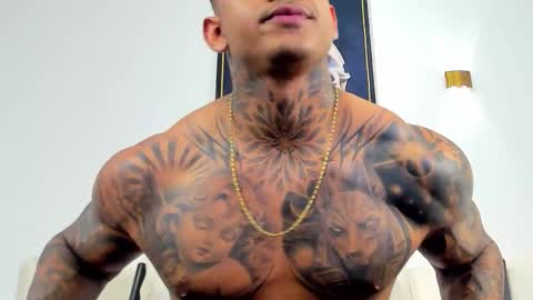 Snapshot of independent_project chatting on October 2025 04:38:02 PM Jacobo online show from October 2025 04:38:02 PM