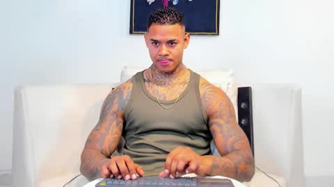 Snapshot of independent_project chatting on October 2025 06:52:02 AM Jacobo online show from October 2025 06:52:02 AM