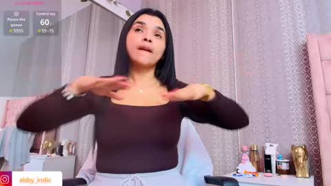 Snapshot of indi_catalina chatting on February 2025 12:21:02 PM Indi Catalina online show from February 2025 12:21:02 PM