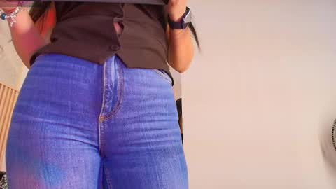 Snapshot of indi_catalina chatting on September 2025 12:16:02 PM Indi Catalina online show from September 2025 12:16:02 PM