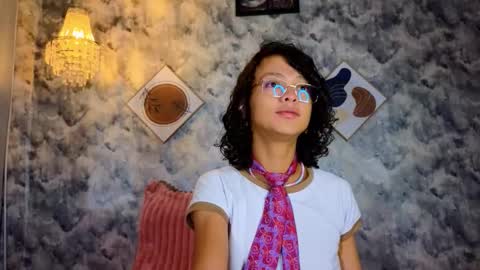 Snapshot of indi_rave chatting on December 2025 01:05:01 PM INDI online show from December 2025 01:05:01 PM