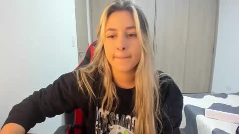 Snapshot of india_secretary chatting on December 2025 09:20:01 PM Lana online show from December 2025 09:20:01 PM