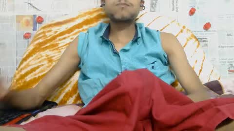 Snapshot of indian_bengali_boy chatting on February 2026 06:17:02 PM Suman Leo online show from February 2026 06:17:02 PM