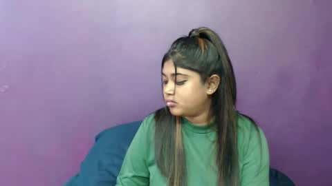 Snapshot of indian_rimmelx chatting on January 2025 10:19:01 AM Melz online show from January 2025 10:19:01 AM