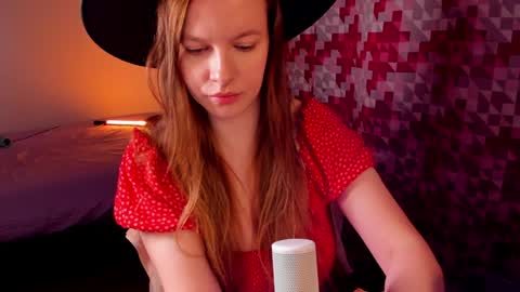 Snapshot of indian_summer_ chatting on January 2025 10:24:02 AM Melissa No Baby or bb sexy etc... online show from January 2025 10:24:02 AM
