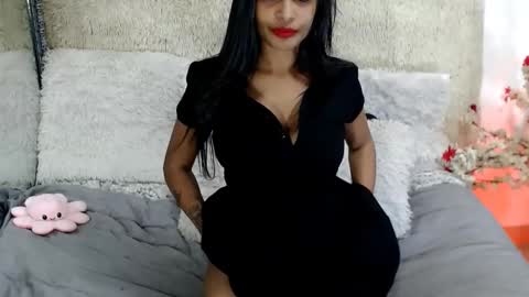 Jazmin online show from February 2026 06:20:02 PM