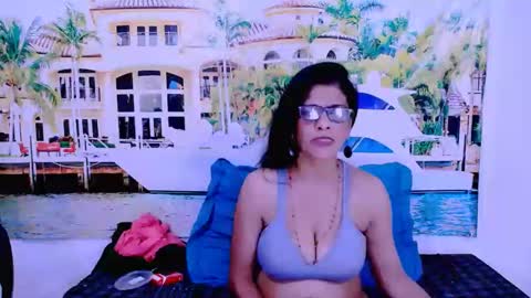 Snapshot of indianallure chatting on February 2025 09:04:02 AM Femiez online show from February 2025 09:04:02 AM