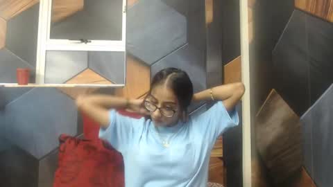 Armani online show from January 2025 06:13:02 AM