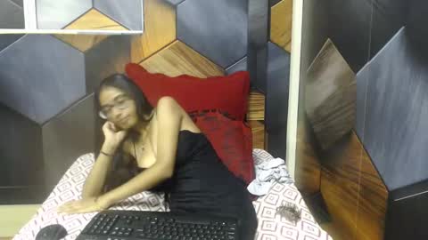 Armani online show from January 2025 07:08:02 AM