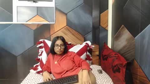 Armani online show from January 2025 07:22:01 AM