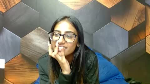 Armani online show from February 2025 10:48:02 AM