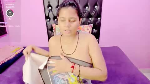 Snapshot of indianflame chatting on January 2025 04:23:01 AM PARADISEQUEEN online show from January 2025 04:23:01 AM