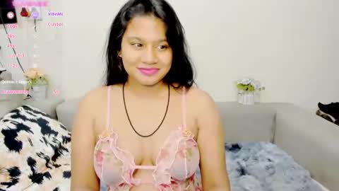 Snapshot of indianflame chatting on January 2025 02:25:01 PM PARADISEQUEEN online show from January 2025 02:25:01 PM