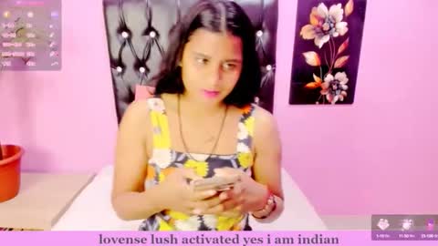 Snapshot of indianflame chatting on September 2025 07:02:01 AM PARADISEQUEEN online show from September 2025 07:02:01 AM