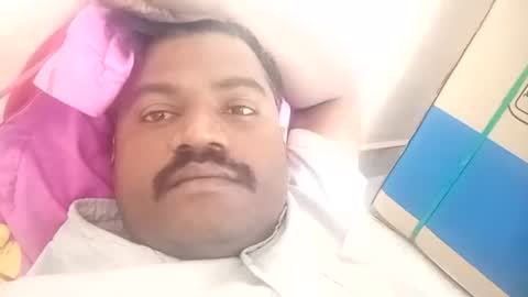 Snapshot of indianhairycheast chatting on October 2025 05:40:01 AM Indianhairychest online show from October 2025 05:40:01 AM