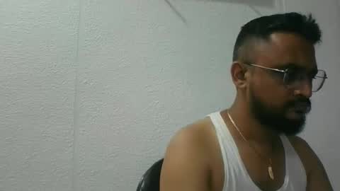 Indian lover online show from September 2025 06:15:02 AM