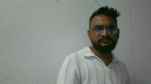 Indian lover online show from September 2025 05:19:02 AM