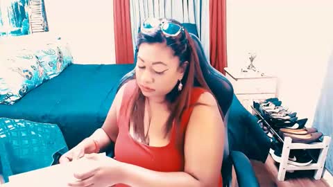 Snapshot of indianlust69 chatting on April 2026 12:32:01 AM Amy online show from April 2026 12:32:01 AM