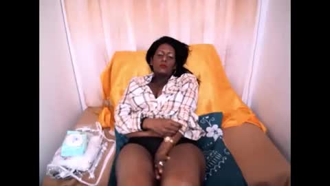 Snapshot of indianpeaches chatting on October 2025 06:04:01 AM indianpeaches online show from October 2025 06:04:01 AM