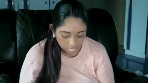 Snapshot of indianplaygal69 chatting on September 2025 06:16:02 AM Indianpalgal69 online show from September 2025 06:16:02 AM