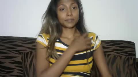 indianqtpie6 online show from December 2024 06:49:02 PM