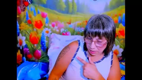 indianroxy27 online show from May 2026 06:02:02 PM