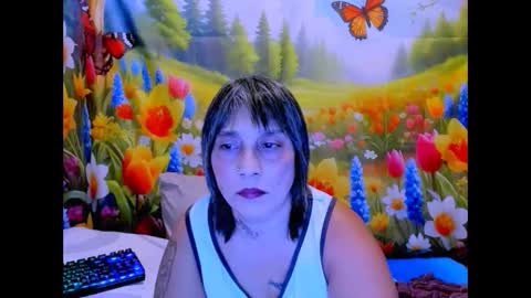 indianroxy27 online show from May 2026 10:48:02 PM