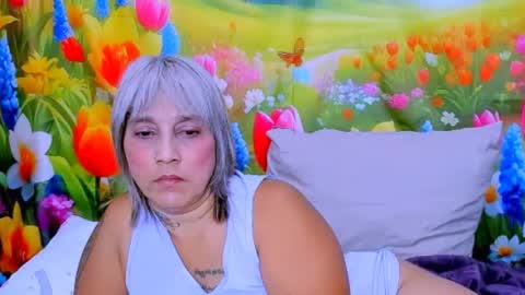 indianroxy27 online show from June 2026 02:46:01 AM