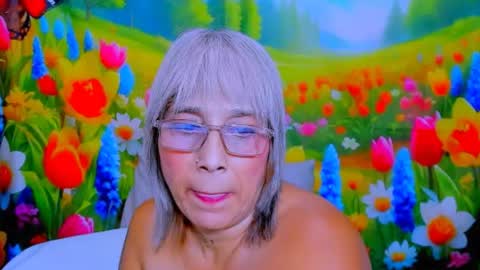 indianroxy27 online show from June 2026 02:52:01 PM