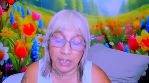 indianroxy27 online show from June 2026 06:17:01 PM