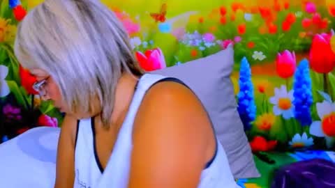 indianroxy27 online show from June 2026 01:21:01 AM