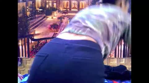 indiansexybutt4u2luv online show from April 2026 05:32:01 AM