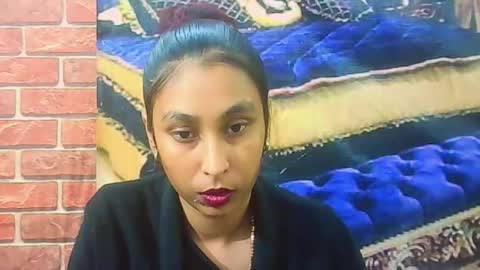 indiansexybutt4u2luv online show from June 2026 05:23:02 AM