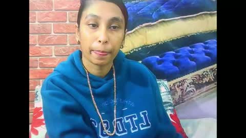indiansexybutt4u2luv online show from June 2026 05:26:02 AM